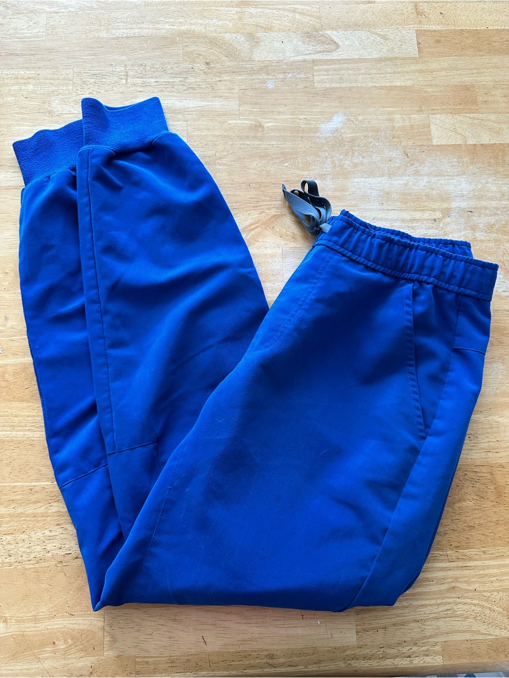 Figs scrub joggers size XS